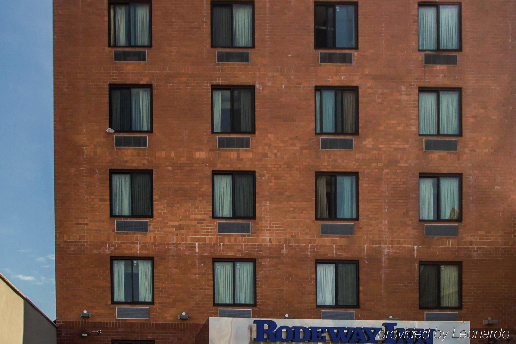 Rodeway Inn Bronx Zoo New York City Exterior photo